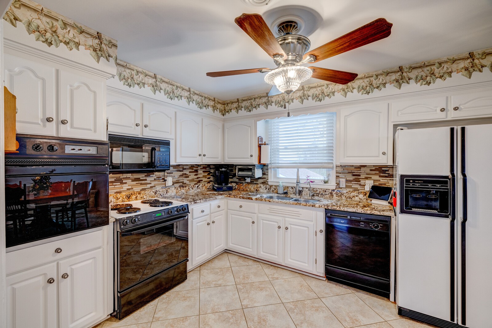 1224 Shawnee Road Madison, TN 37115 - Photo 9 of 63 Gallery Image 9