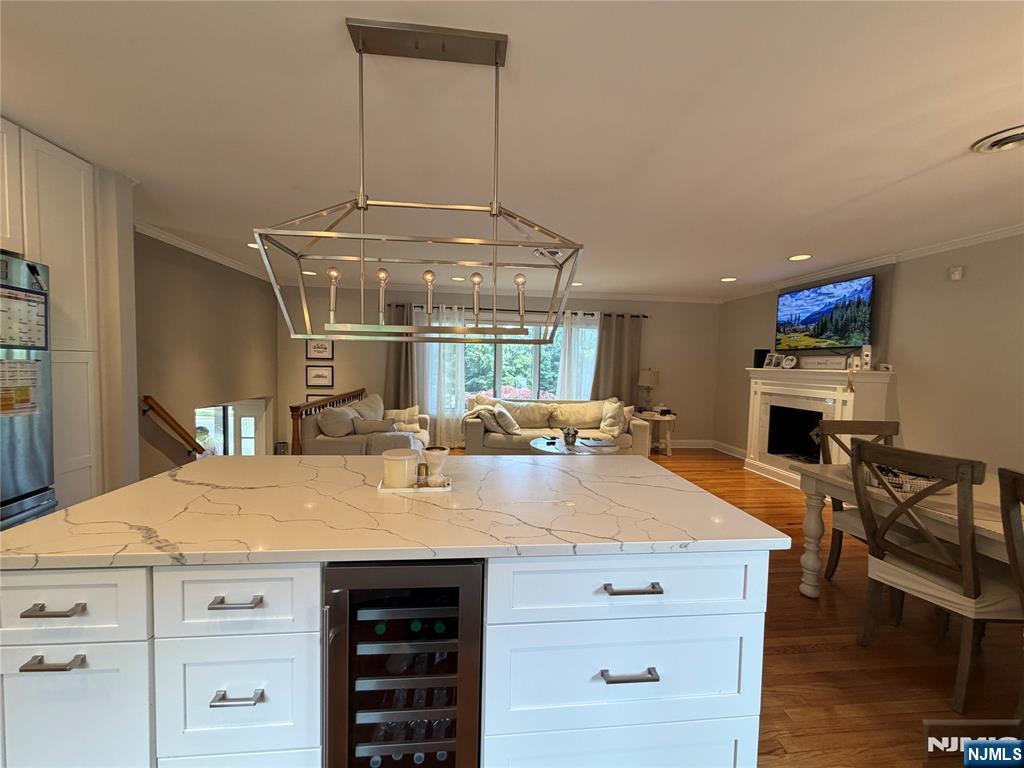 31 Clinton Lane Wayne, NJ 07470 - Photo 13 of 38