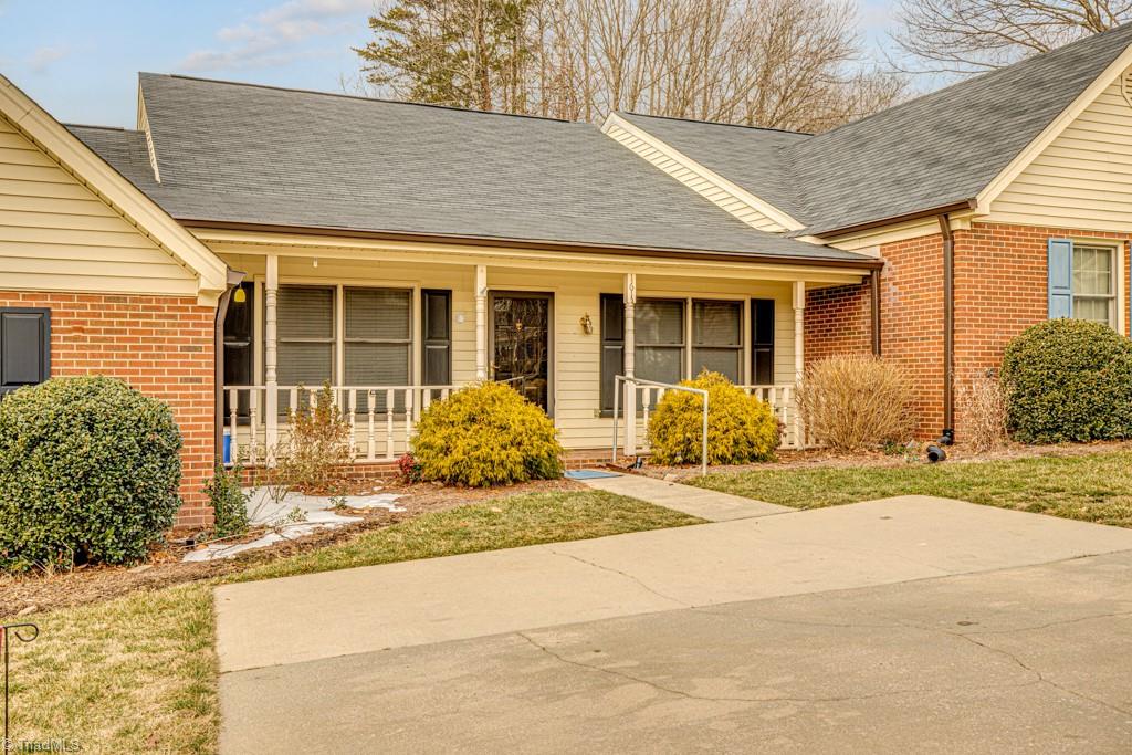 1613 Ternberry Road High Point, NC 27262 - Photo 1 of 25 Gallery Image 1