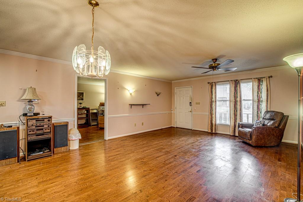 1613 Ternberry Road High Point, NC 27262 - Photo 11 of 25 Gallery Image 11