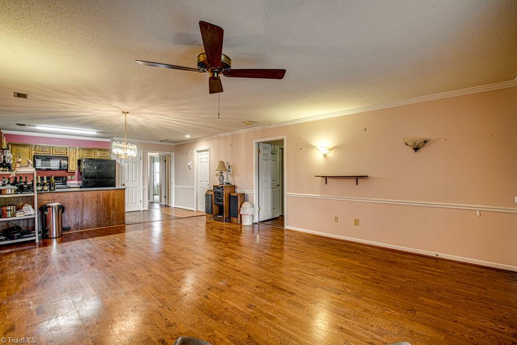 1613 Ternberry Road High Point, NC 27262 - Photo 13 of 25 Gallery Image 13