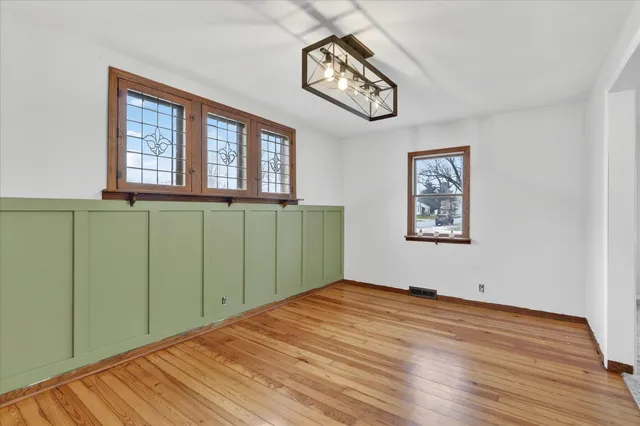 $239,900 | 701 East 5th Avenue, Brodhead, WI 53520