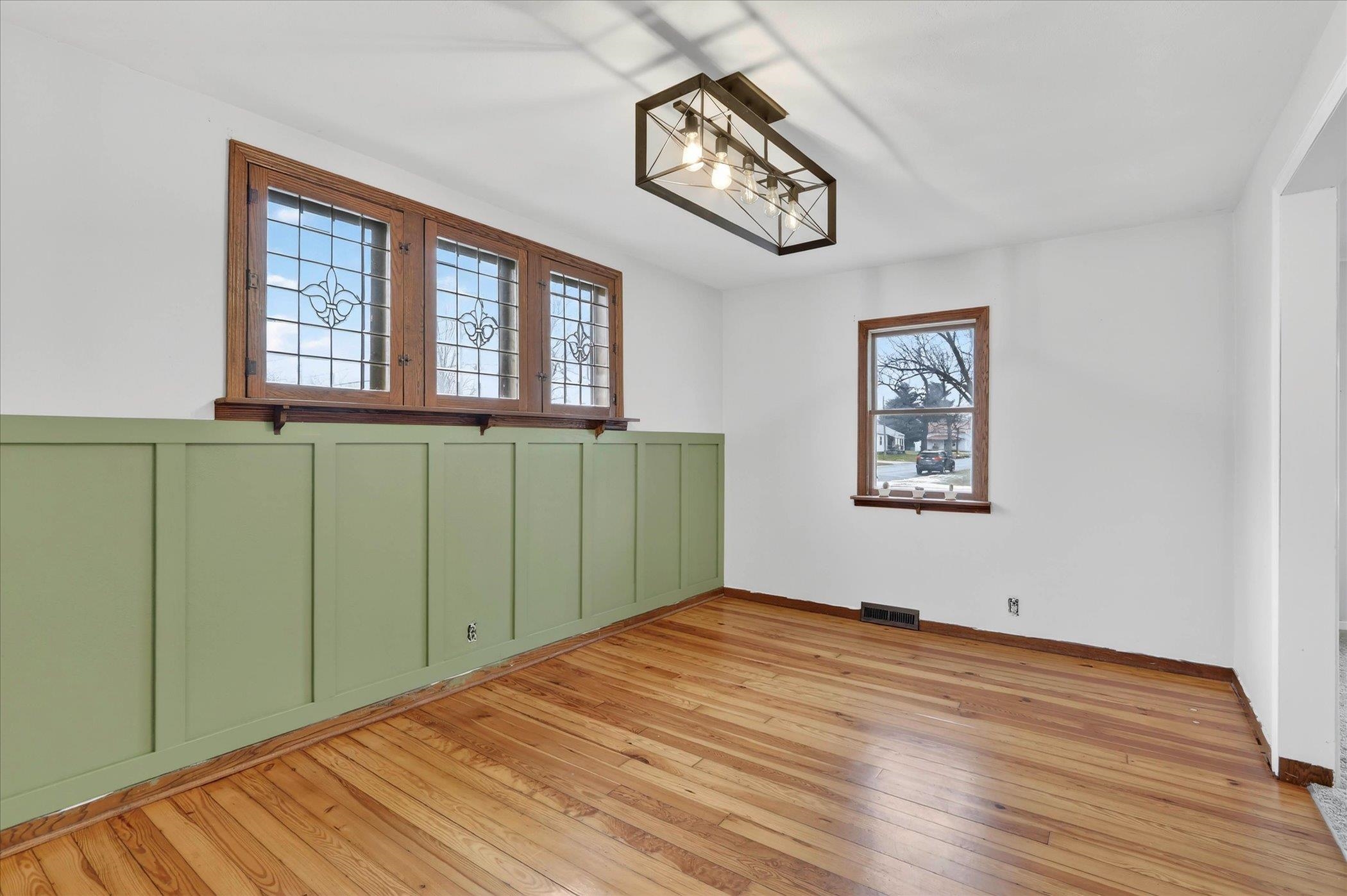 701 East 5th Avenue Brodhead, WI 53520 - Photo 14 of 51