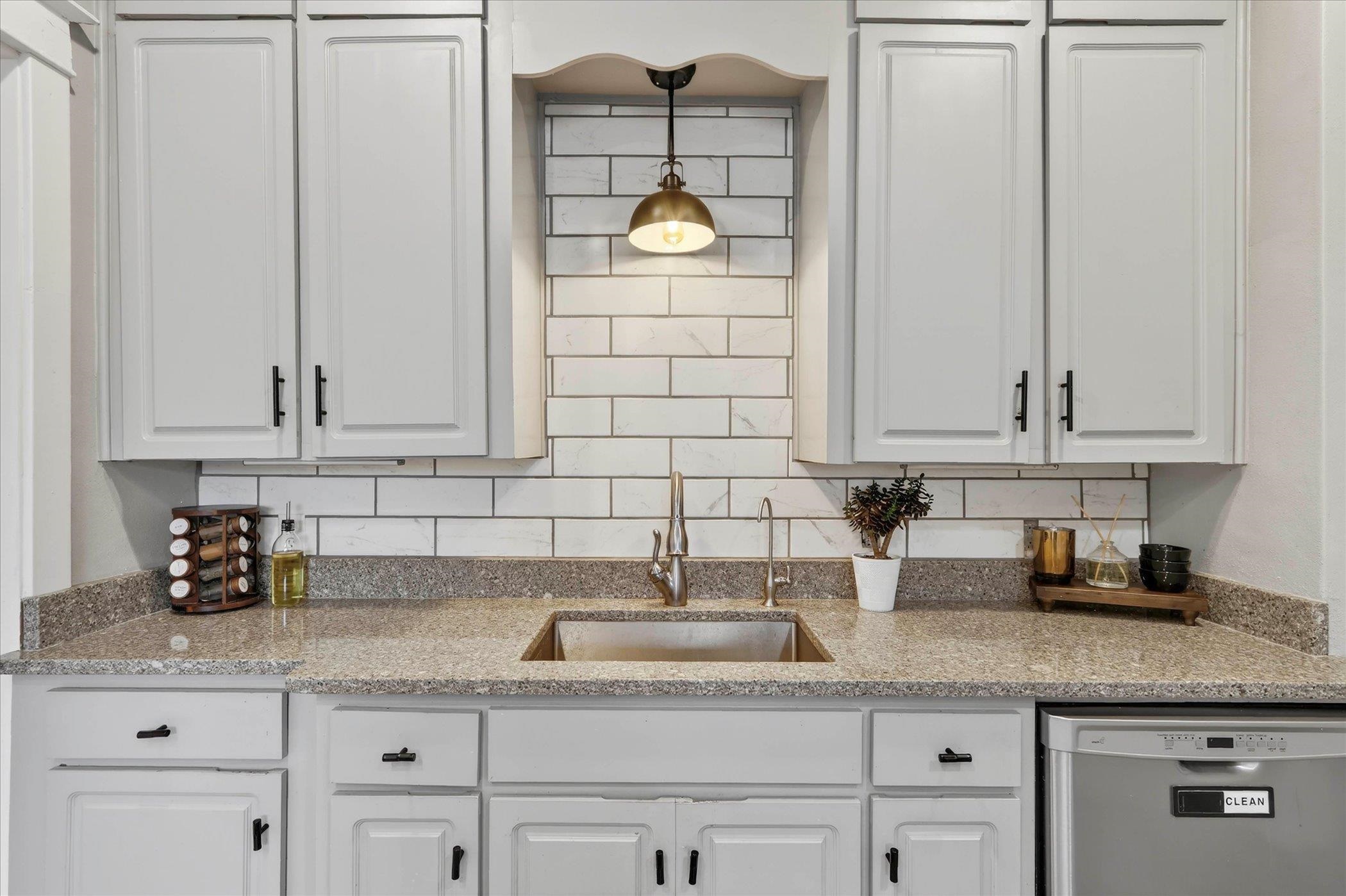 701 East 5th Avenue Brodhead, WI 53520 - Photo 18 of 51