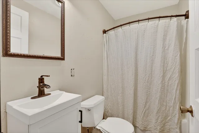 $239,900 | 701 East 5th Avenue, Brodhead, WI 53520