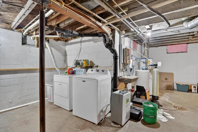 $239,900 | 701 East 5th Avenue, Brodhead, WI 53520