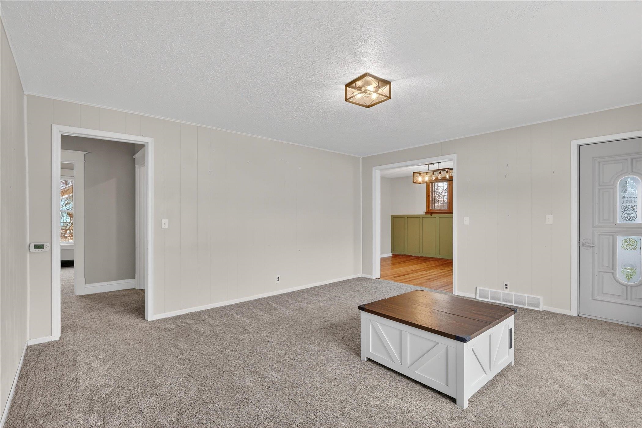 701 East 5th Avenue Brodhead, WI 53520 - Photo 8 of 51