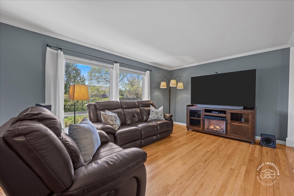 34W246 Giese Road Batavia, IL 60510 - Photo 6 of 34 Gallery Image 6