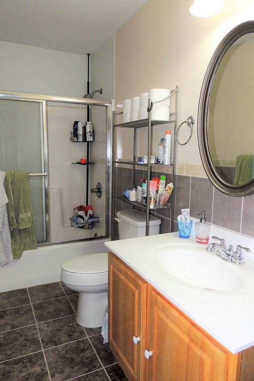 126 Gresham Street Springfield, MA 01119 - Photo 13 of 19