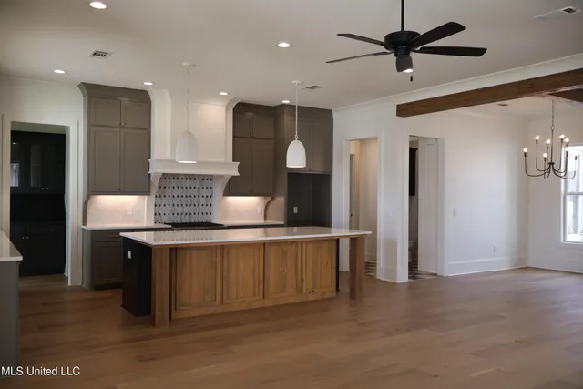 $699,900 | 112 Herons Bay Circle, Madison, MS 39110