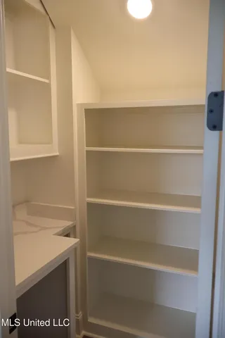 $699,900 | 112 Herons Bay Circle, Madison, MS 39110