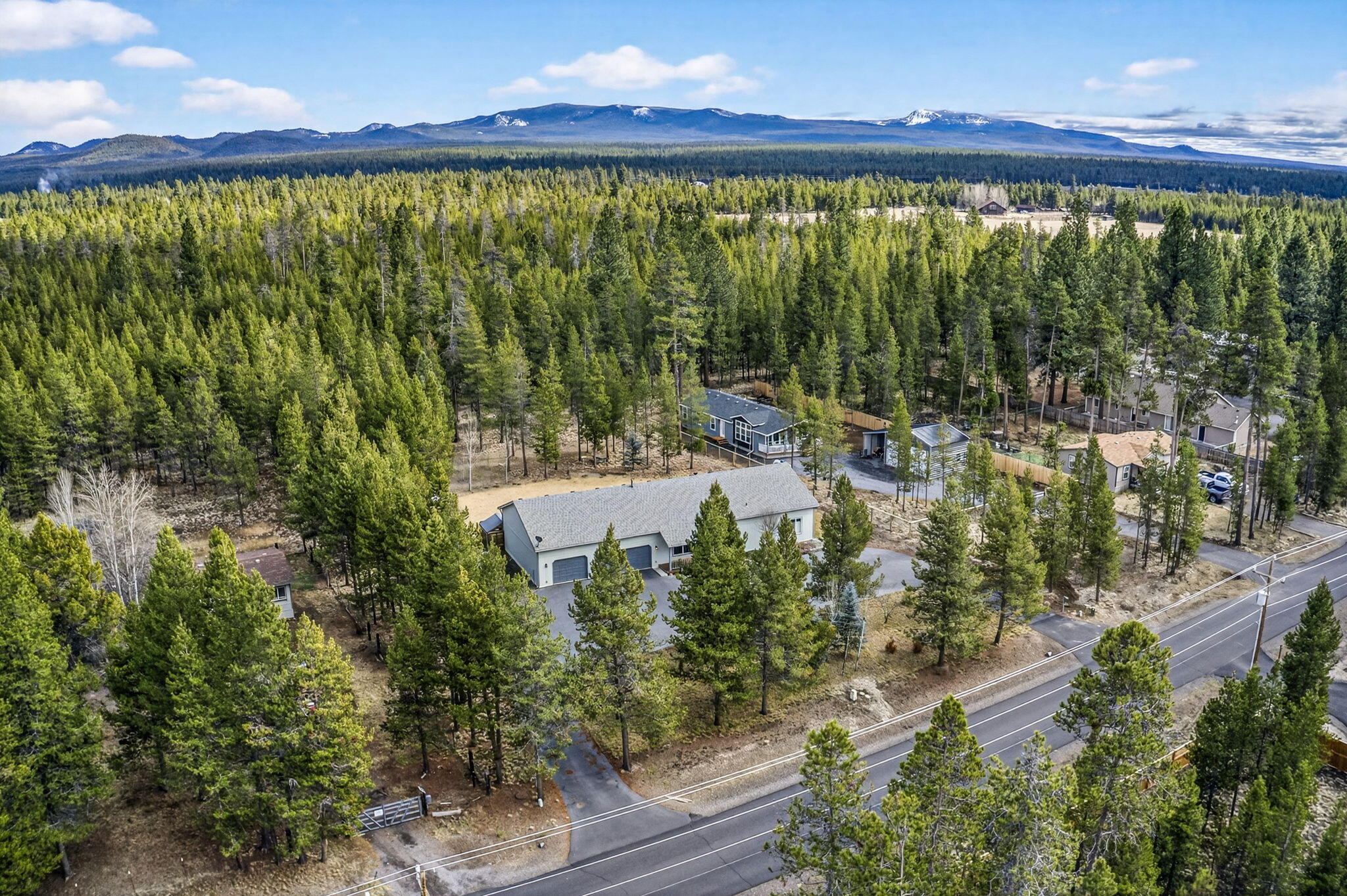 55962 Black Duck Road Bend, OR 97707 - Photo 3 of 29