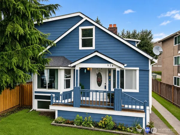 $724,950 | 934 North 100th Street, Seattle, WA 98133