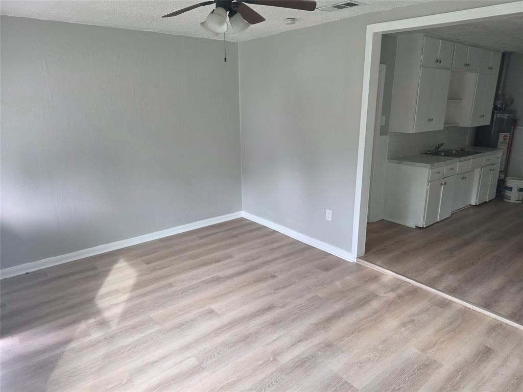 3729 Parrott Avenue Waco, TX 76707 - Photo 3 of 6