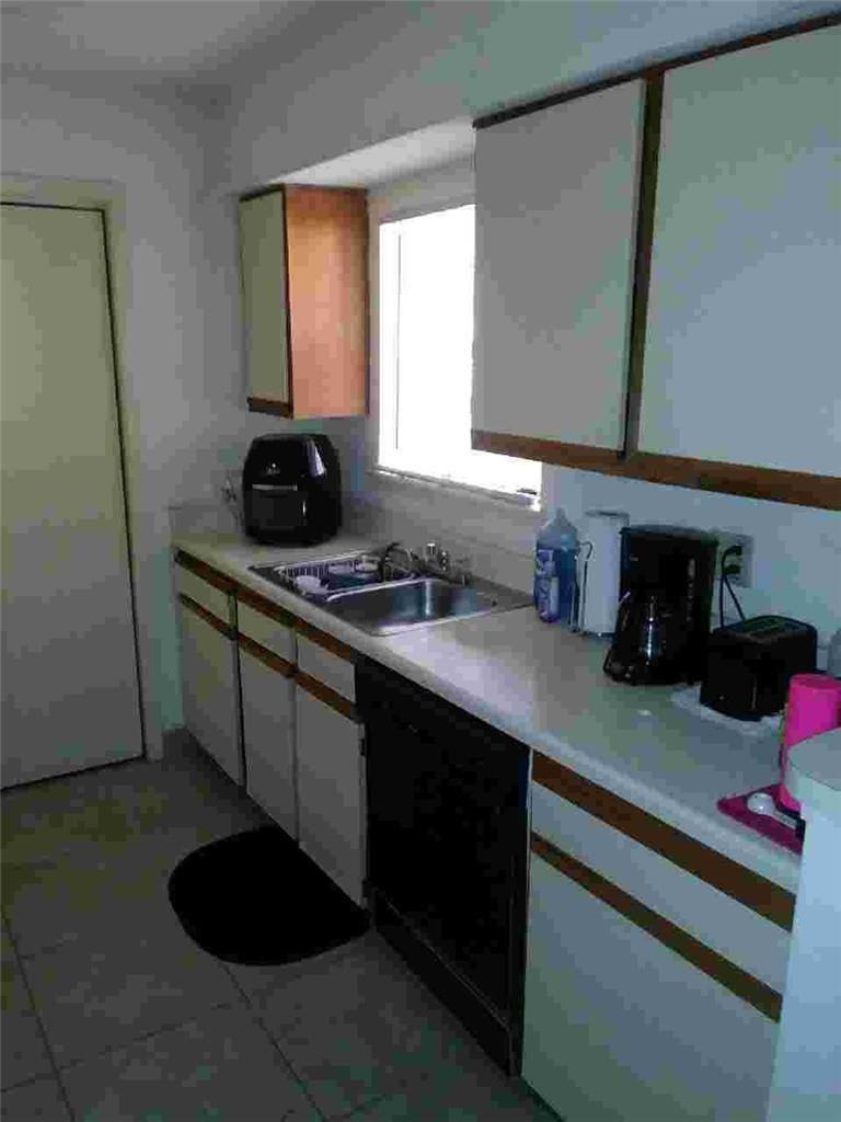 833 Riverside Drive, Unit 821 Coral Springs, FL 33071 - Photo 6 of 12 Photo 6