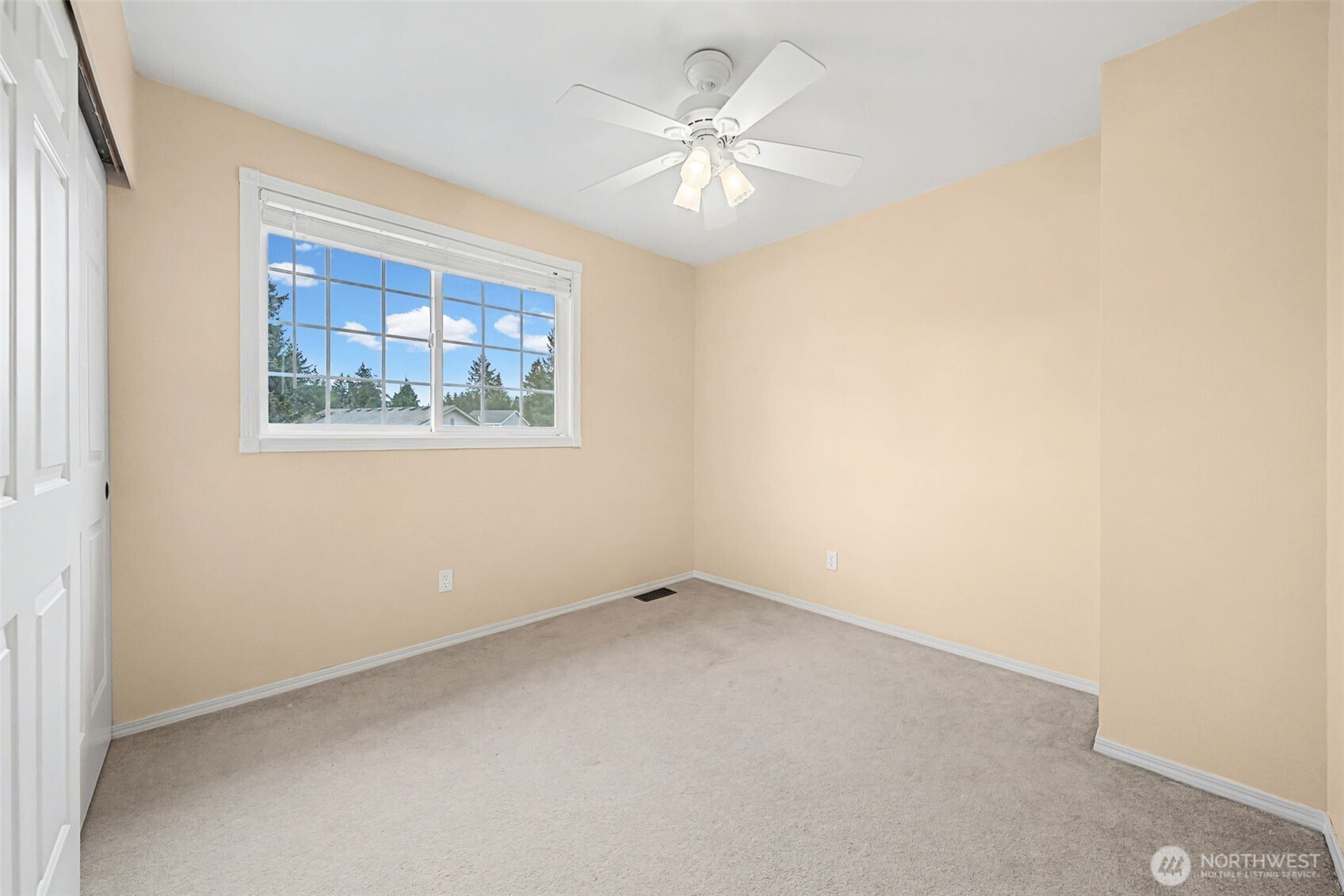 23312 Southeast 239th Street Maple Valley, WA 98038 - Photo 23 of 39