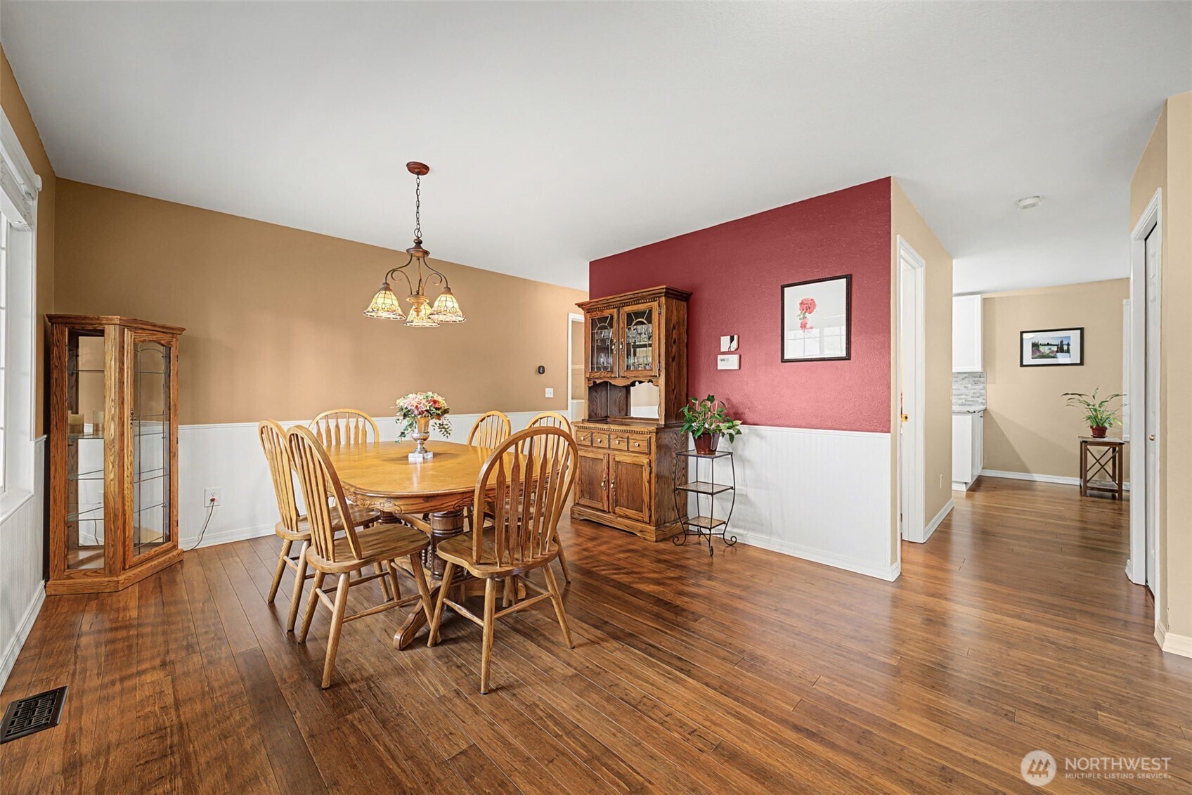 23312 Southeast 239th Street Maple Valley, WA 98038 - Photo 4 of 39