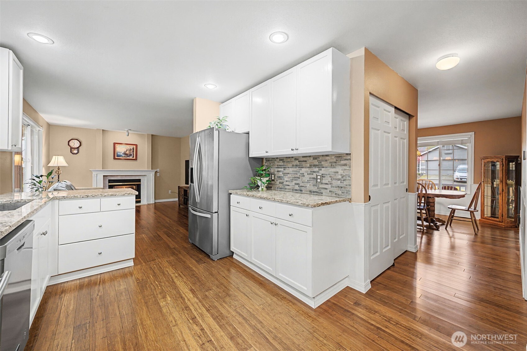 23312 Southeast 239th Street Maple Valley, WA 98038 - Photo 9 of 39