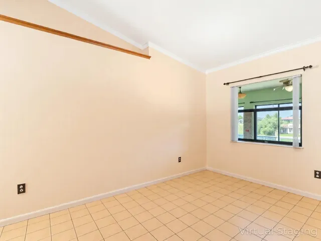 $575,000 | 7431 Hazelwood Circle, Lake Worth, FL 33467