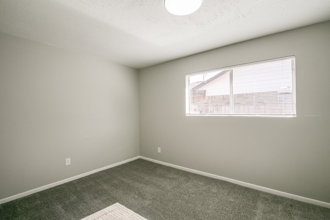 1343 Littleport Lane Channelview, TX 77530 - Photo 28 of 33 an empty room with a window