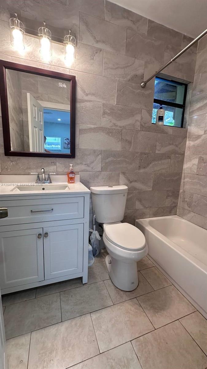320 Southwest 29th Road, Unit COTTAGE Miami, FL 33129 - Photo 22 of 26
