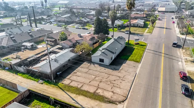 $335,000 | 260 North Los Angeles Street, Tulare, CA 93274