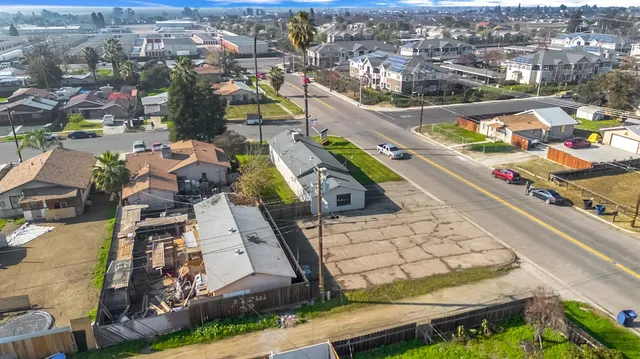 $335,000 | 260 North Los Angeles Street, Tulare, CA 93274