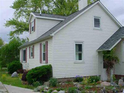 5223 Torrey Road Flint, MI 48507 - Photo 3 of 4 20222666-2.JPG