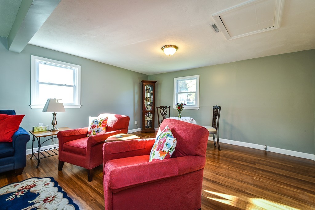 18 Pumpkin Pine Road Natick, MA 01702 - Photo 9 of 22 Gallery Image 9
