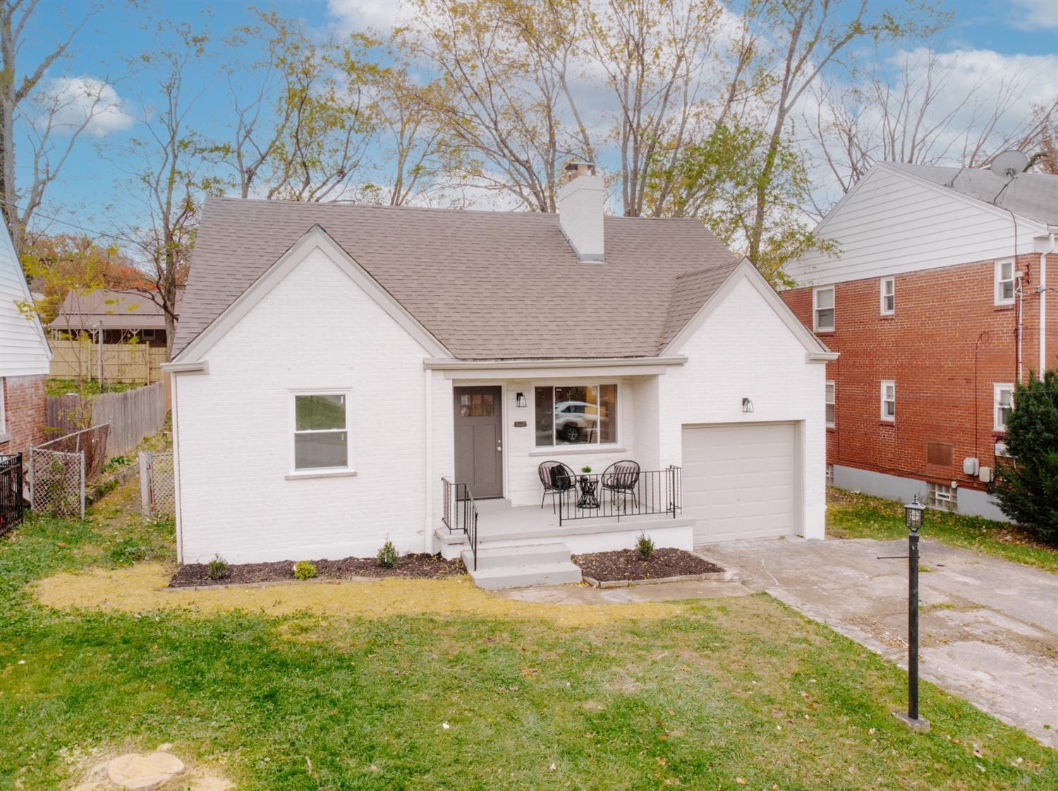 3940 Ruth Lane Cheviot, OH 45211 - Photo 2 of 34