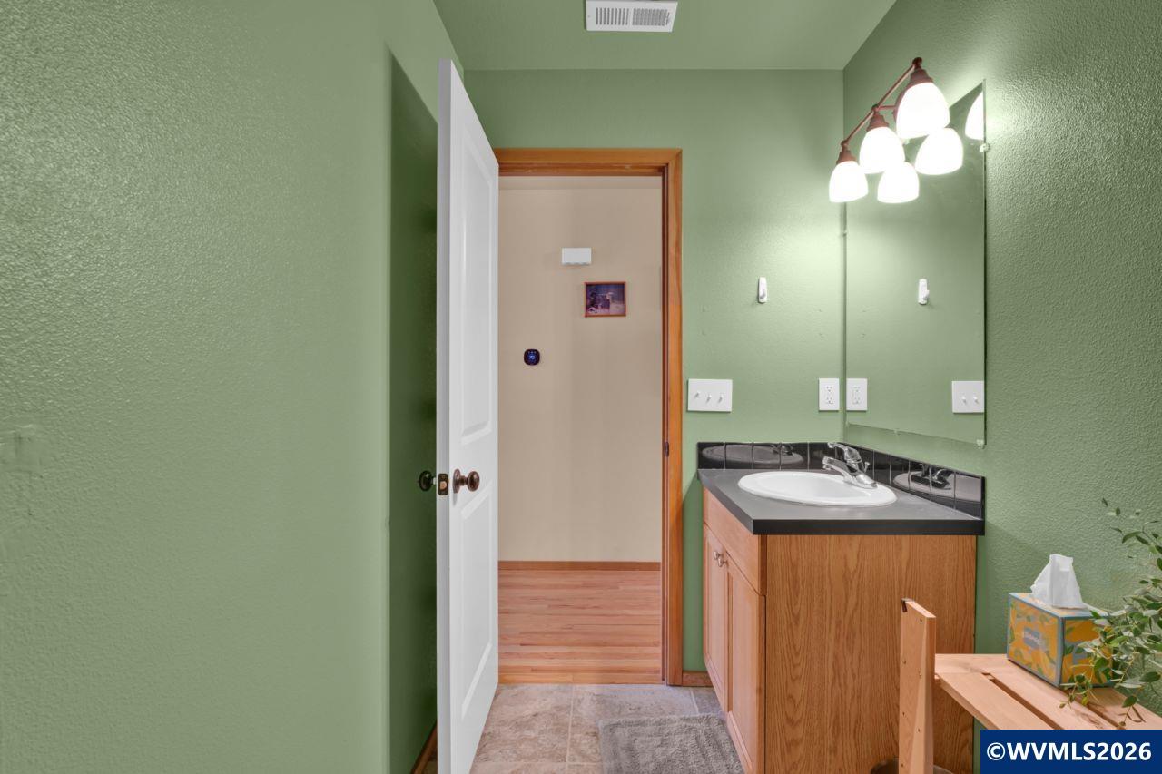 1737 Southwest 13th Avenue Albany, OR 97321 - Photo 27 of 40 Gallery Image 27