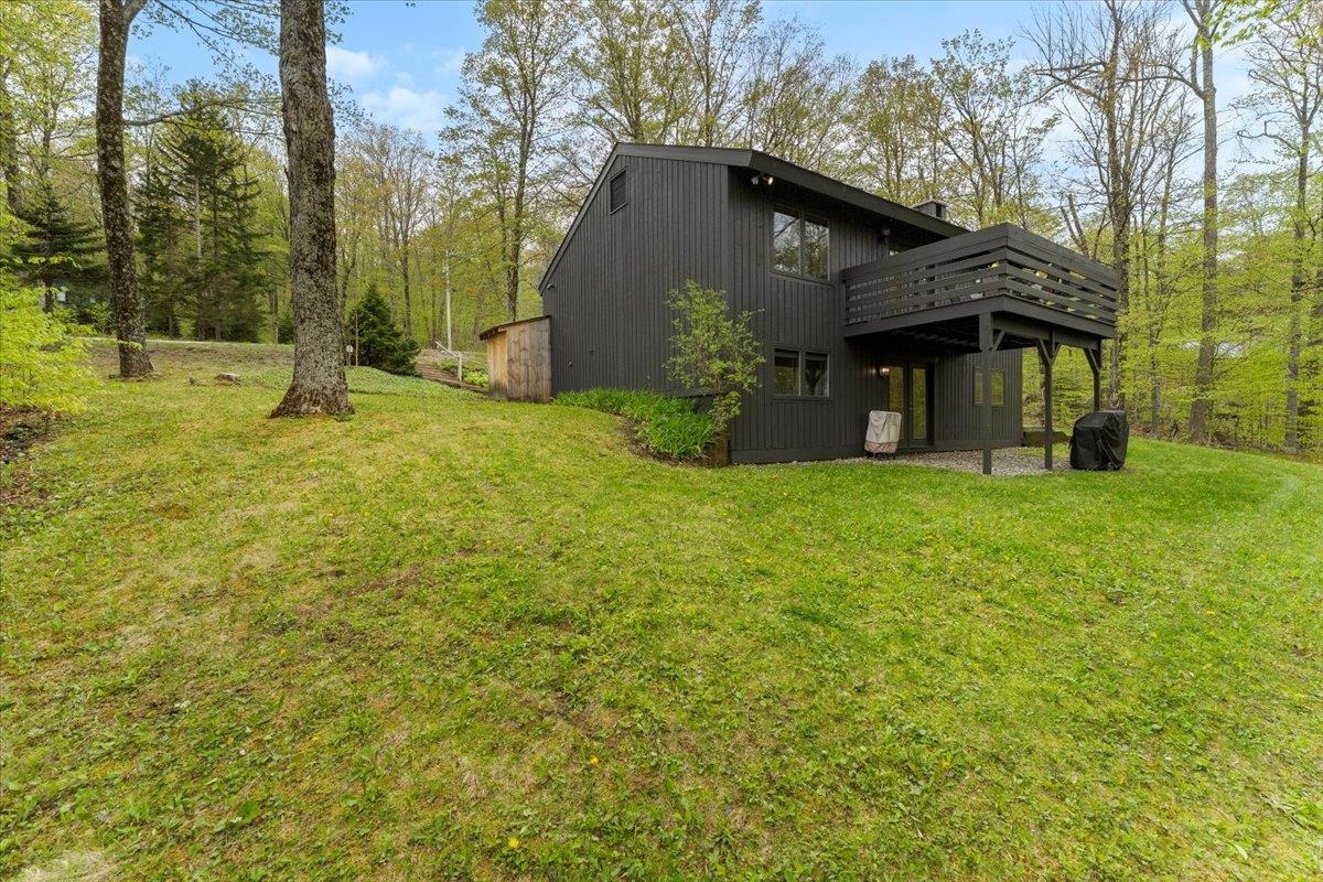 6 Roundtree Road Winhall, VT 05340 - Photo 23 of 28