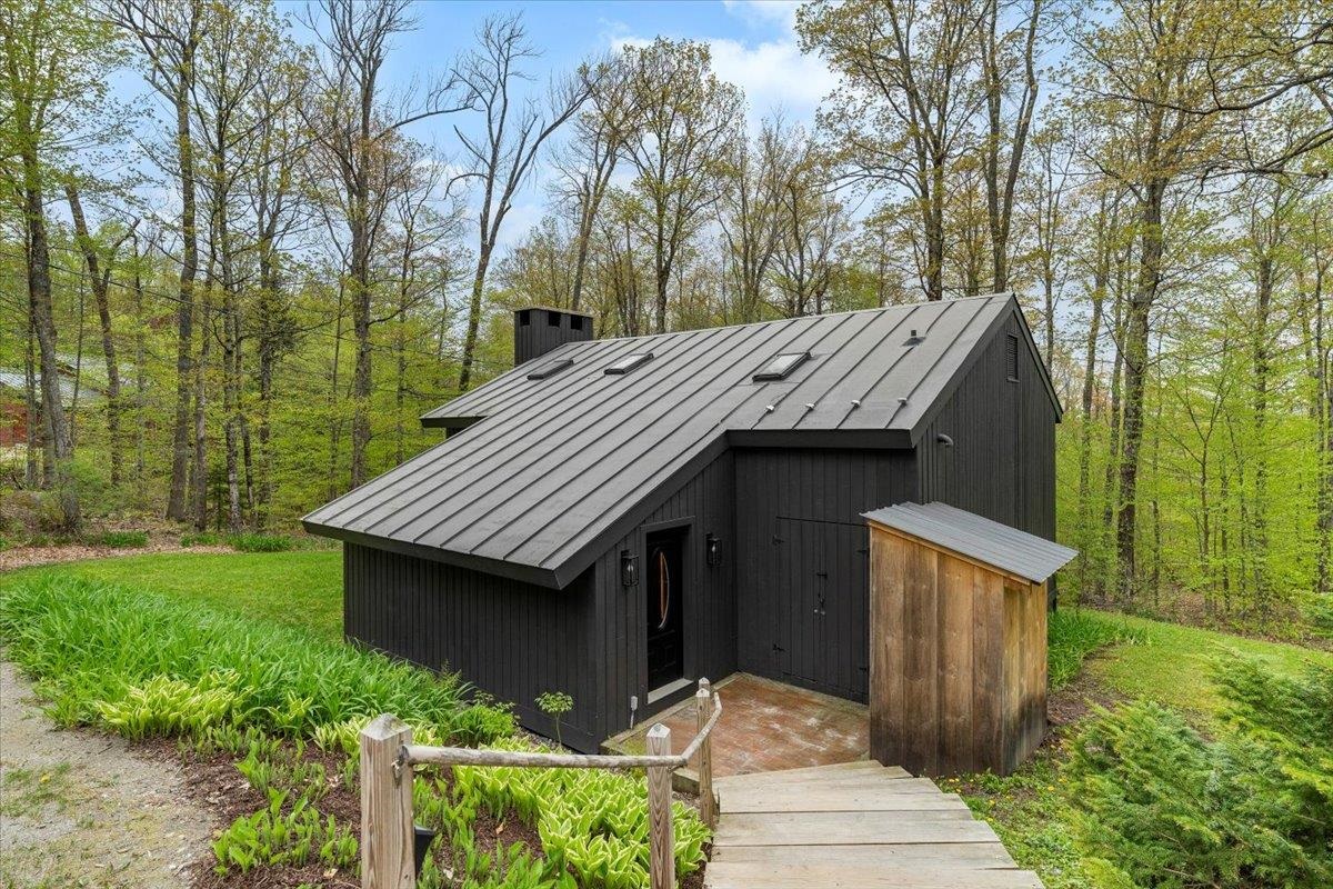 6 Roundtree Road Winhall, VT 05340 - Photo 24 of 28