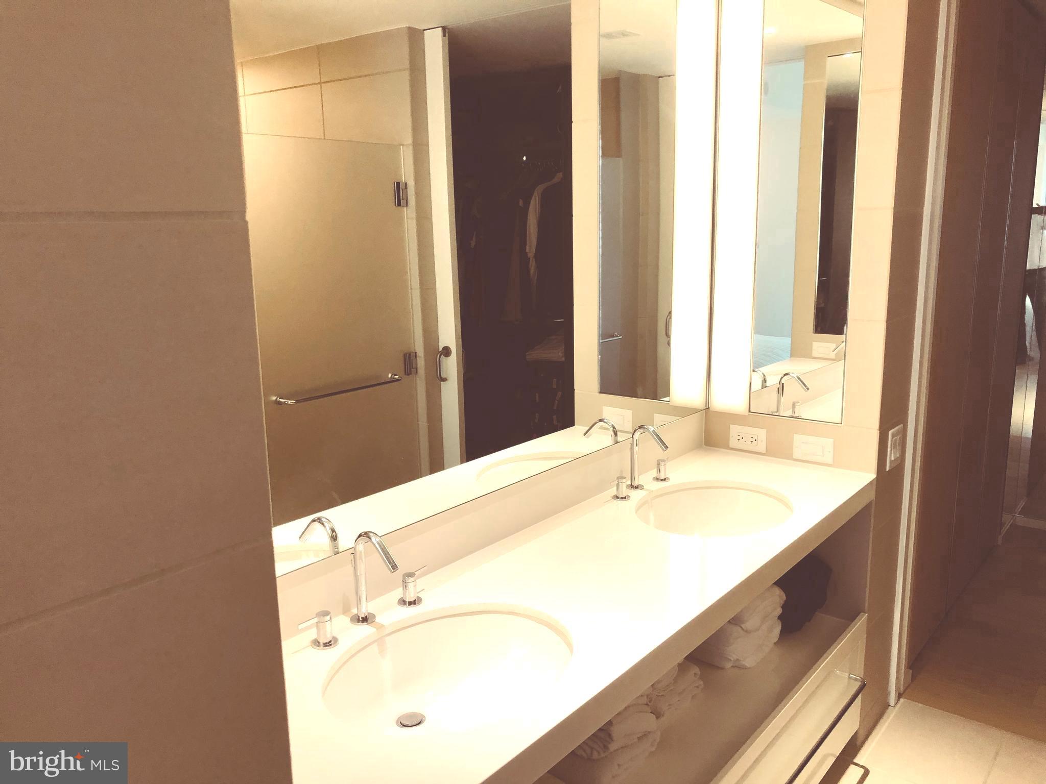 925 H Street Northwest, Unit 702 Washington, DC 20001 - Photo 10 of 19