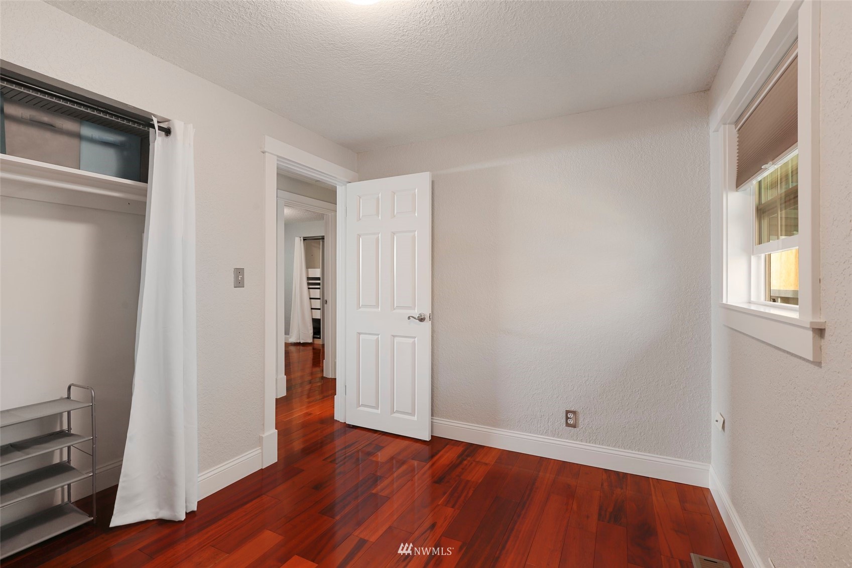 1932 Northeast 20th Street Renton, WA 98056 - Photo 16 of 40 Gallery Image 16