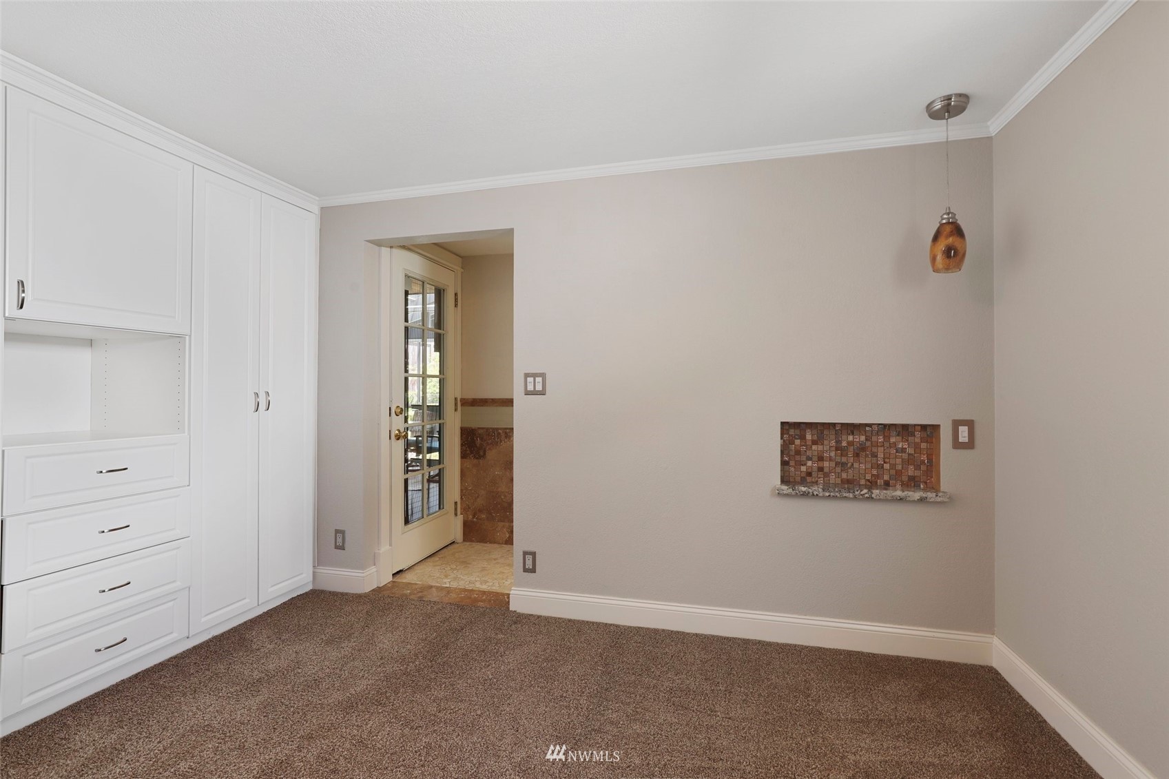 1932 Northeast 20th Street Renton, WA 98056 - Photo 19 of 40 Gallery Image 19