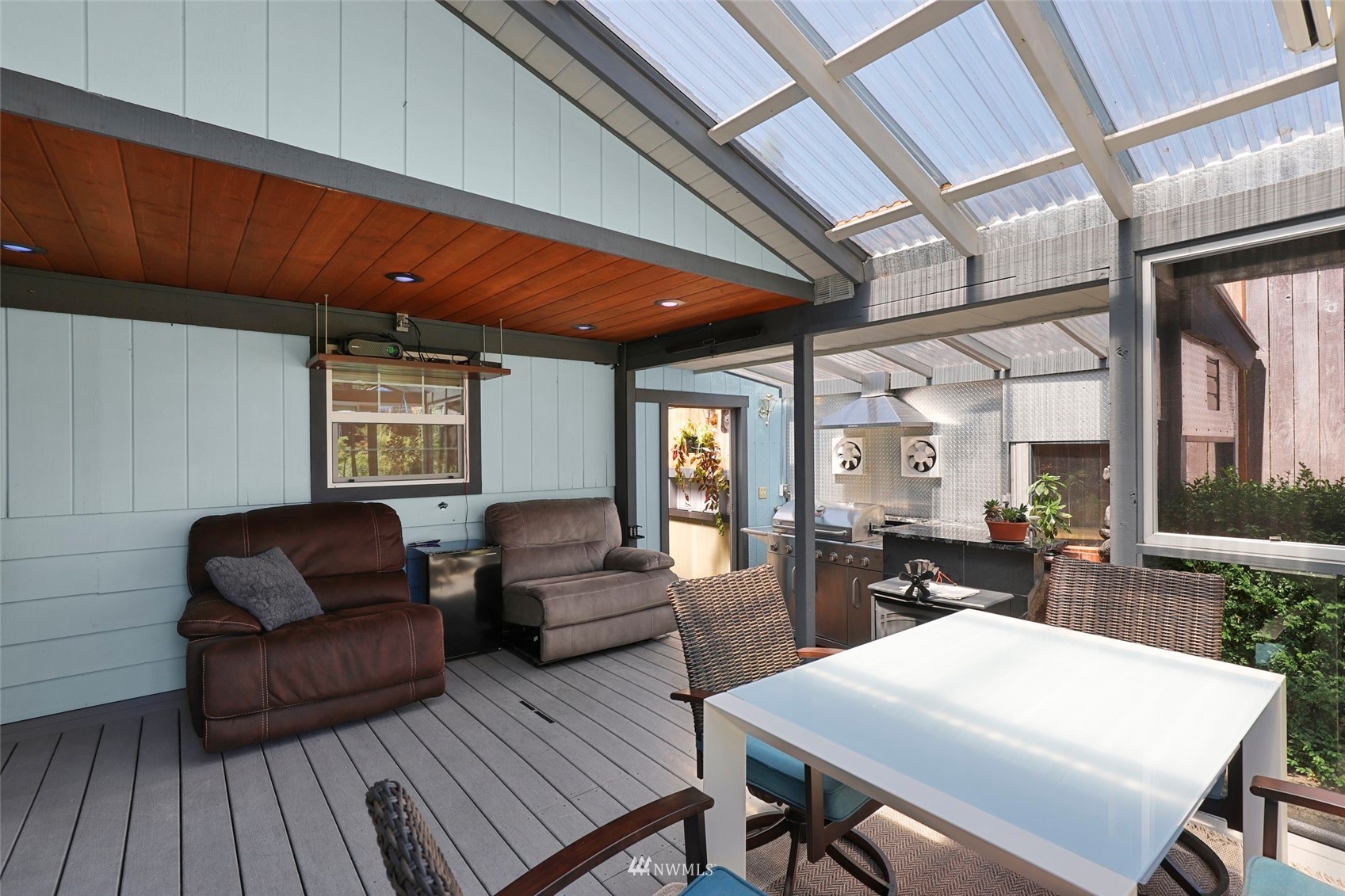 1932 Northeast 20th Street Renton, WA 98056 - Photo 31 of 40 Gallery Image 31