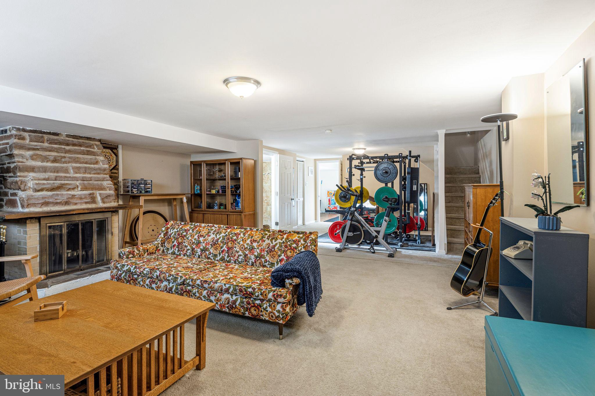 7265 Hill Road Philadelphia, PA 19128 - Photo 20 of 35 Gallery Image 20