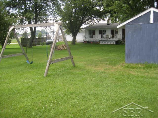 2262 East Freeland Road Midland, MI 48640 - Photo 6 of 12 20034542-5.JPG