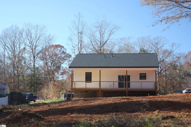 $279,500 | 147 Highland Hills Drive, Campobello, SC 29322