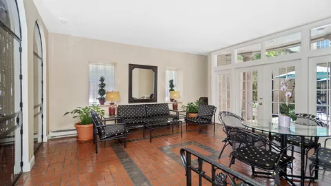 $315,000 | 70 East Scott Street, Unit 908, Chicago, IL 60610