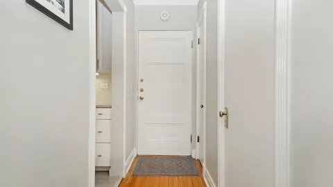 $315,000 | 70 East Scott Street, Unit 908, Chicago, IL 60610