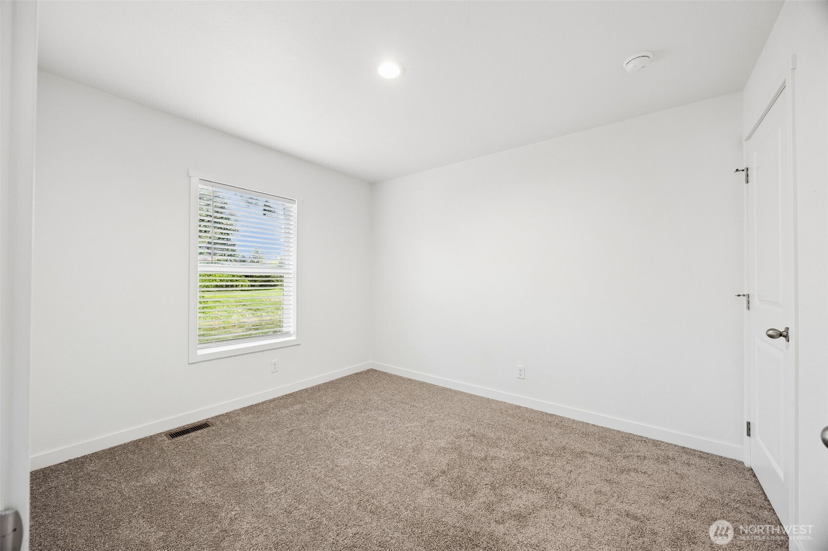 11510 East Riverside Drive, Unit 27 Bothell, WA 98011 - Photo 17 of 23