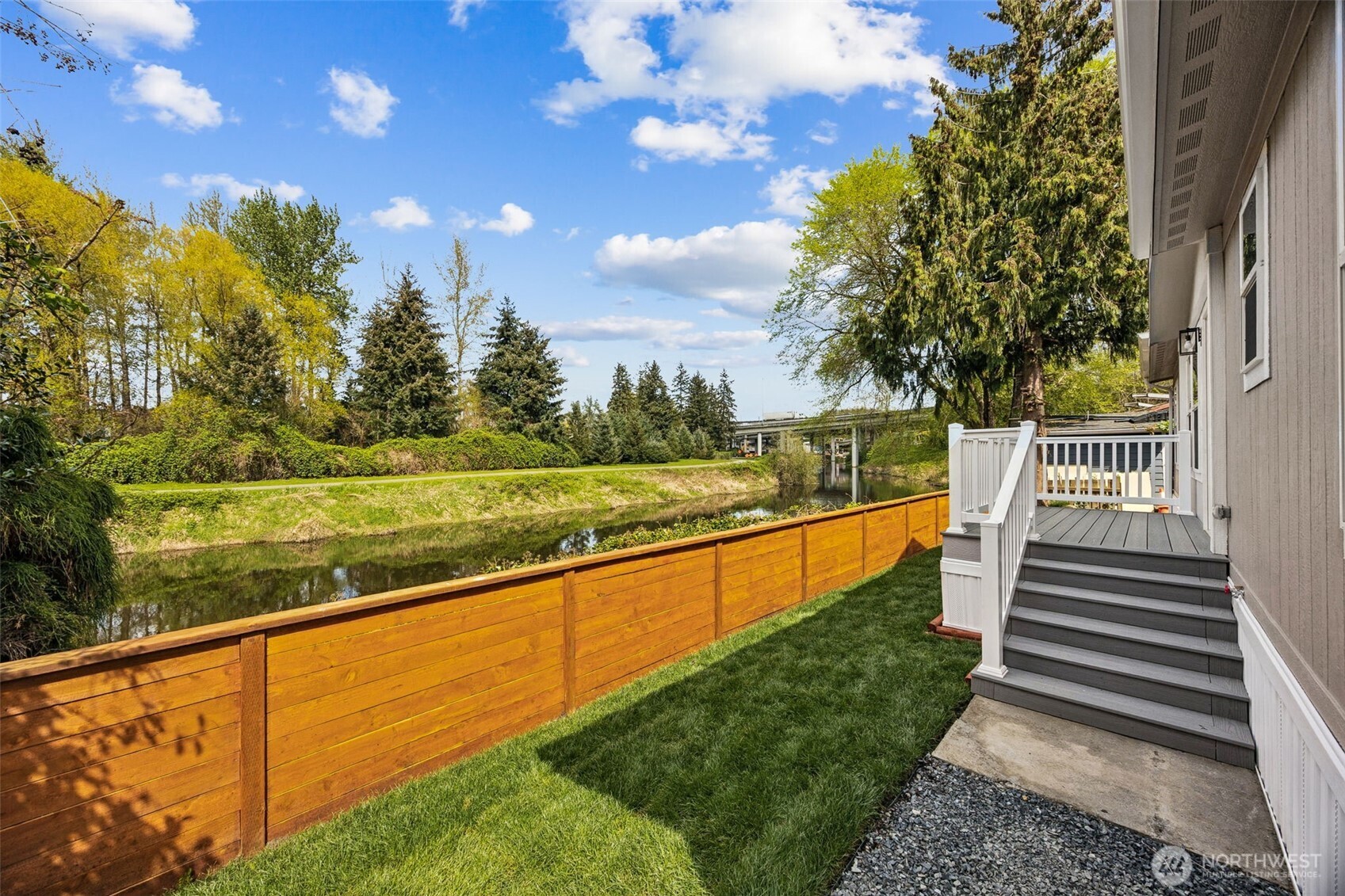 11510 East Riverside Drive, Unit 27 Bothell, WA 98011 - Photo 3 of 23