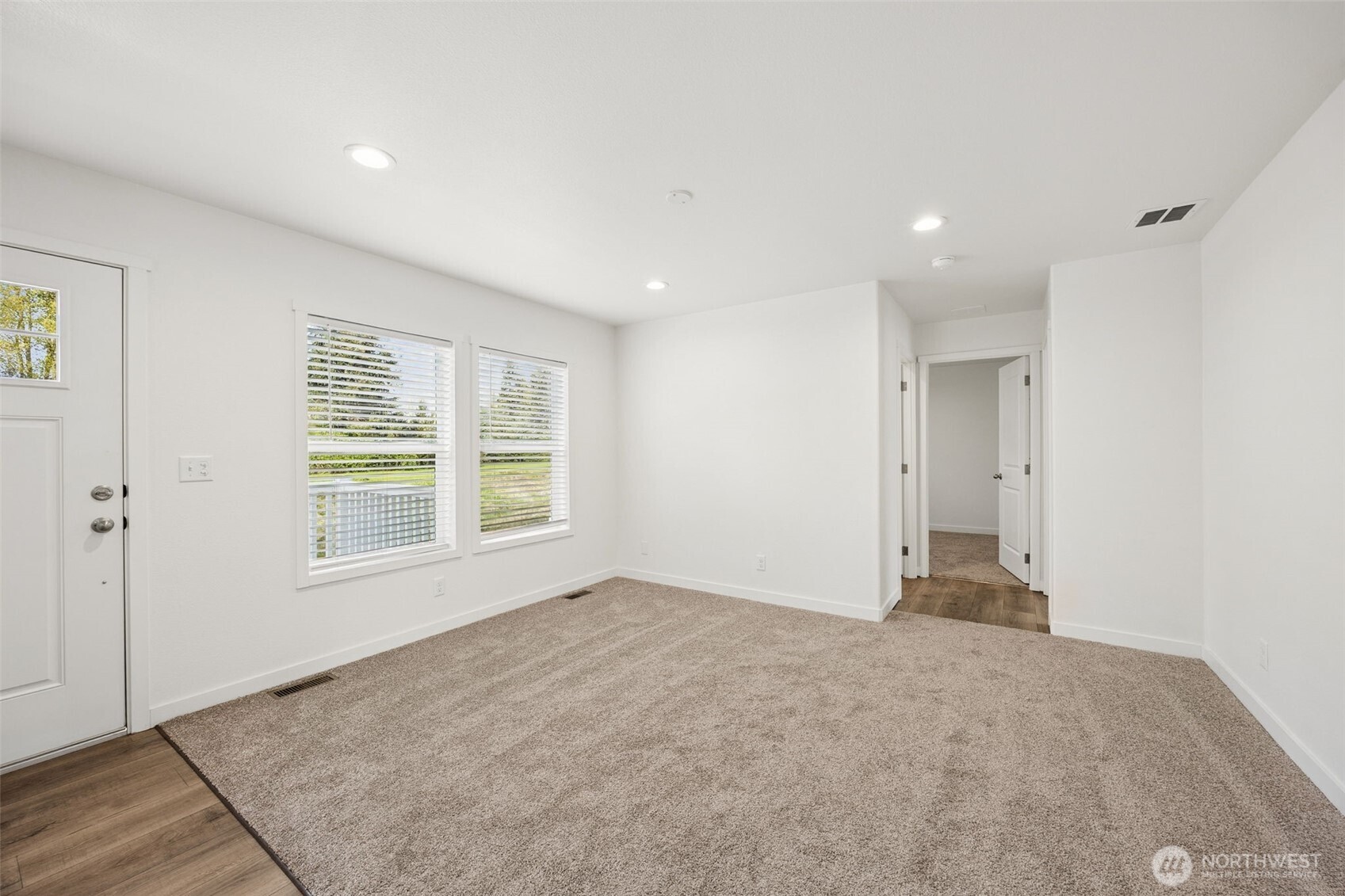 11510 East Riverside Drive, Unit 27 Bothell, WA 98011 - Photo 7 of 23