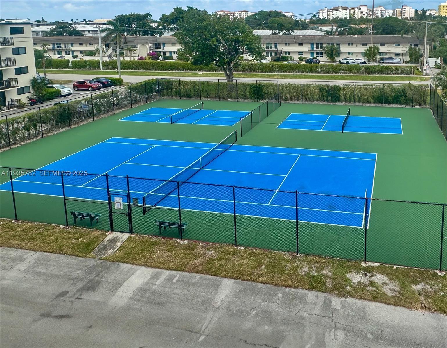 1401 South Federal Highway, Unit 122 Boca Raton, FL 33432 - Photo 17 of 20 a view of a park with large trees