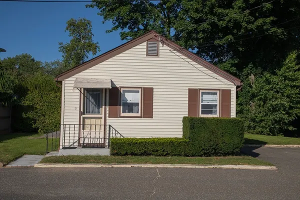 $3,000 | 11 Cordiali Colony Lane, Wales, MA 01081