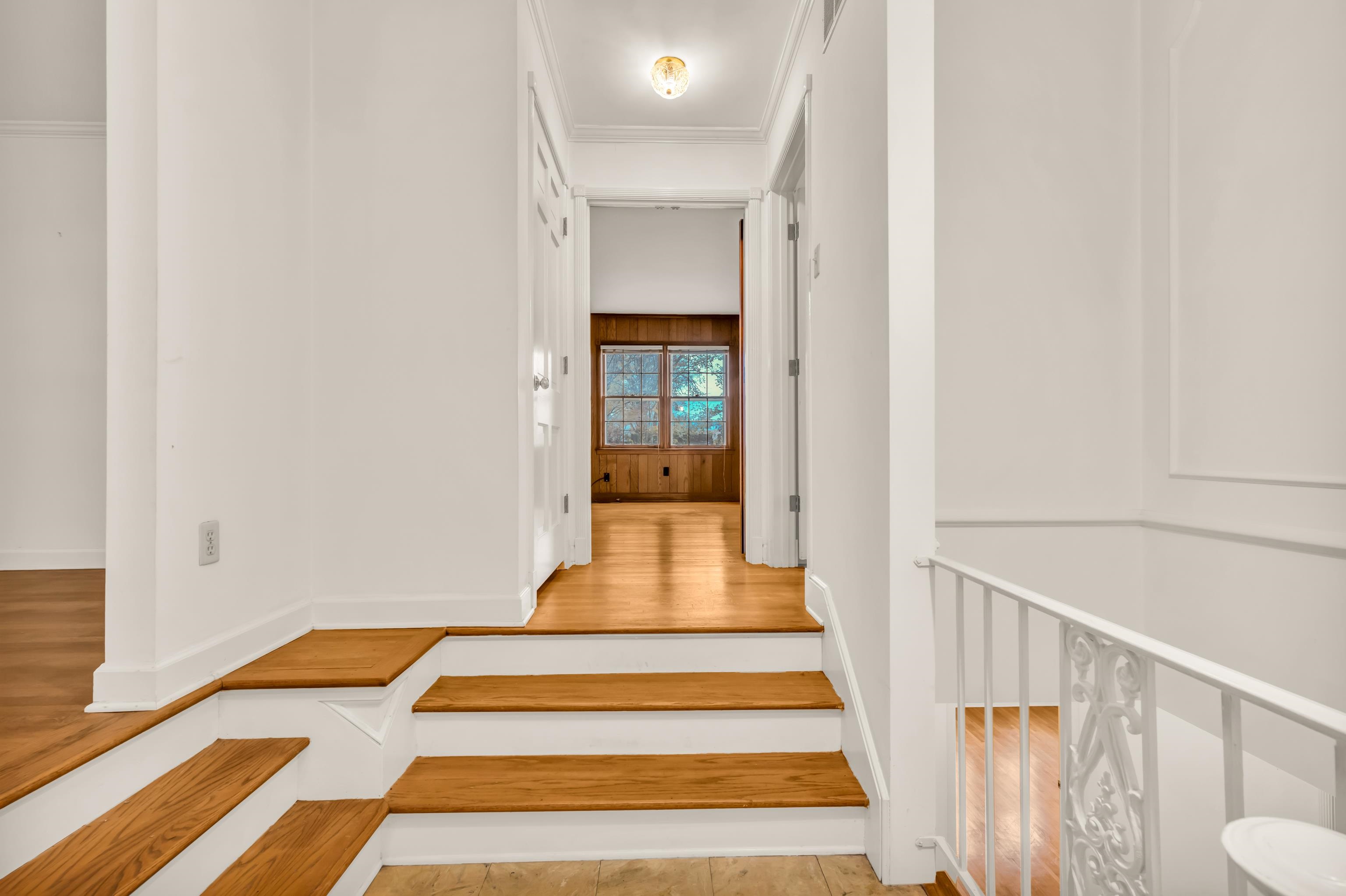 933 Park Valley Road Memphis, TN 38119 - Photo 3 of 40 Gallery Image 3
