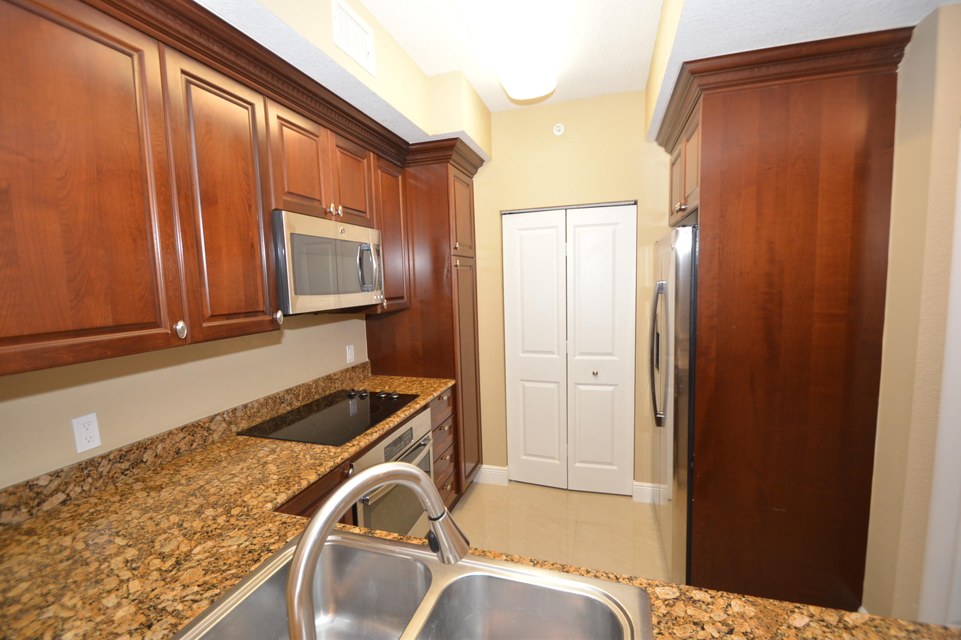 1660 Renaissance Commons Boulevard, Unit 2111 Boynton Beach, FL 33426 - Photo 14 of 31 DSC_2838