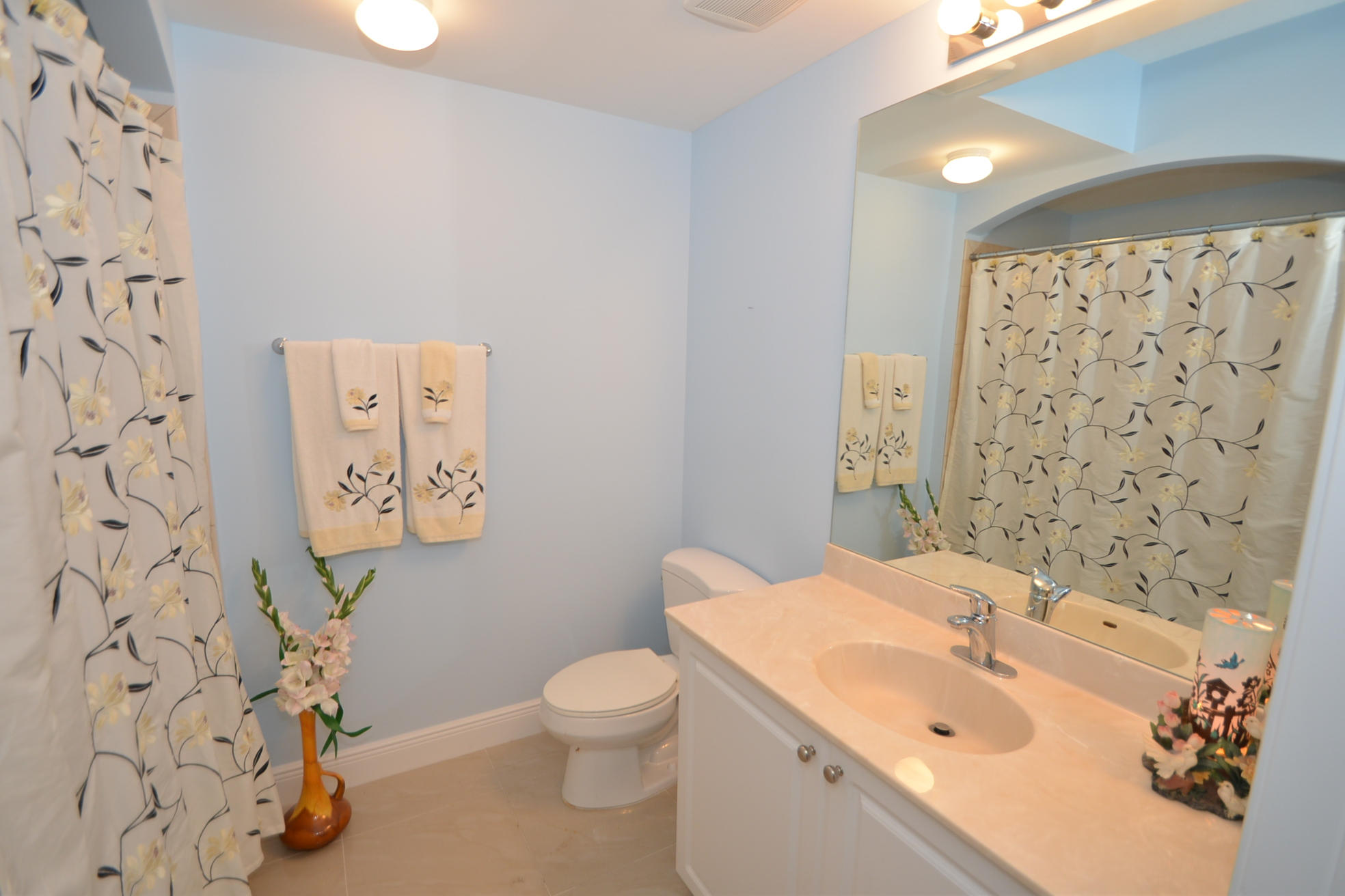 1660 Renaissance Commons Boulevard, Unit 2111 Boynton Beach, FL 33426 - Photo 21 of 31 DSC_2851